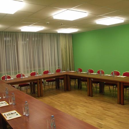 Otrębusy Ckm Centrum Konferencyjne Mazowsze מראה חיצוני תמונה