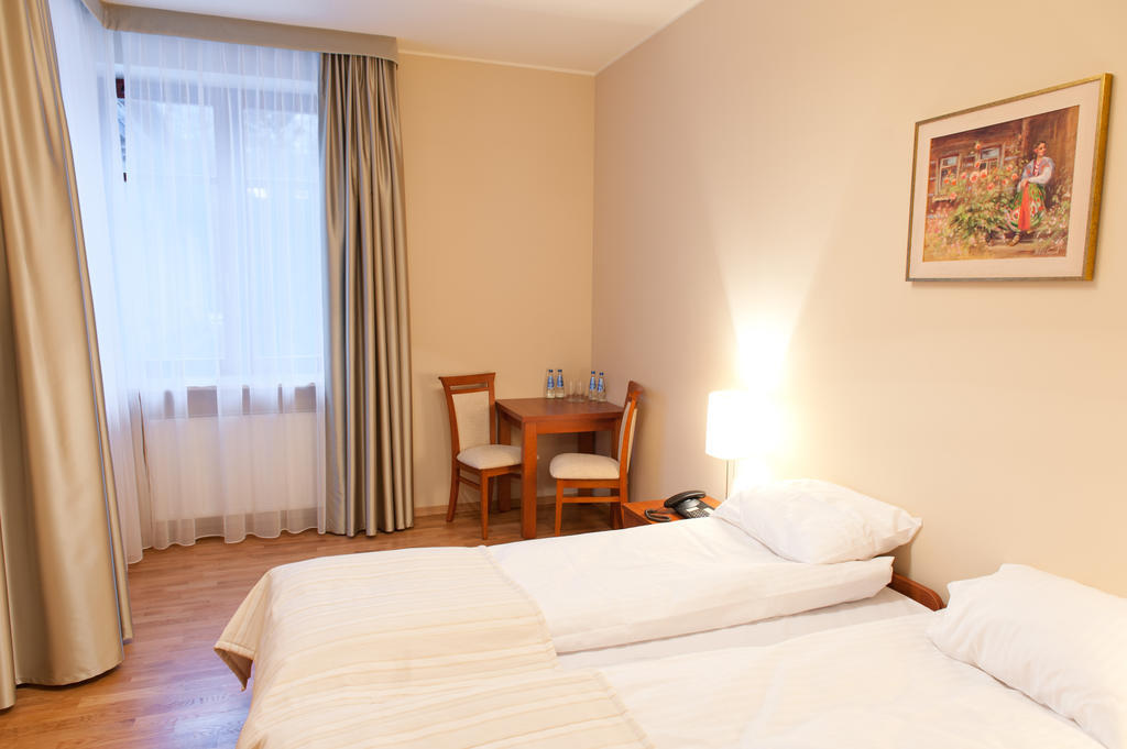 Otrębusy Ckm Centrum Konferencyjne Mazowsze מראה חיצוני תמונה