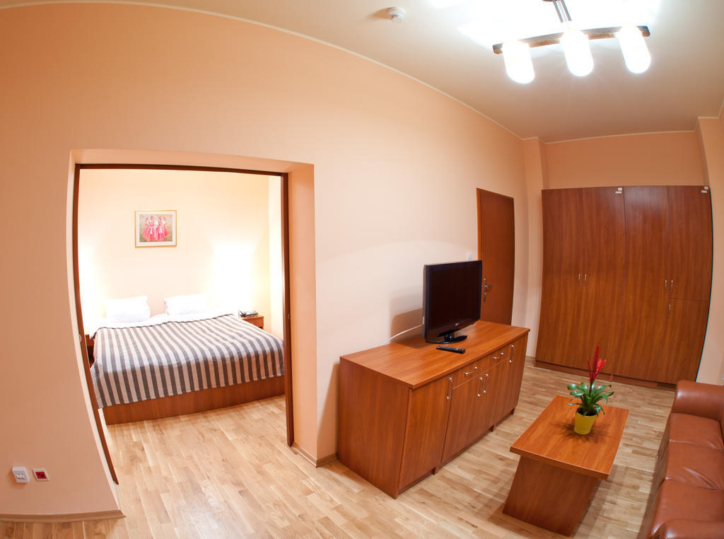 Otrębusy Ckm Centrum Konferencyjne Mazowsze חדר תמונה