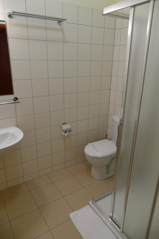 Otrębusy Ckm Centrum Konferencyjne Mazowsze מראה חיצוני תמונה