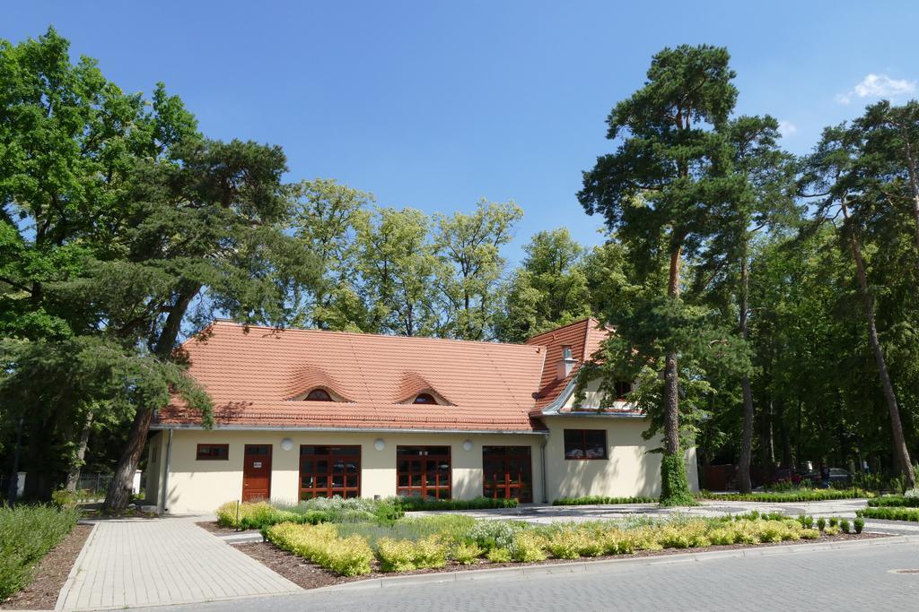Otrębusy Ckm Centrum Konferencyjne Mazowsze מראה חיצוני תמונה